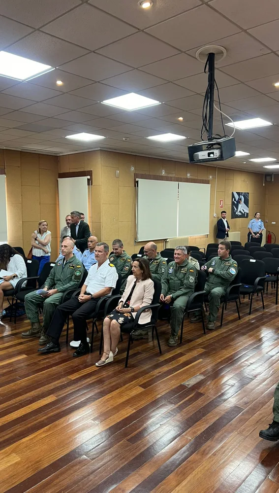 Margarita Robles en el Ala 14 Margarita Robles en el Ala 14