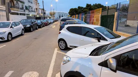 Més Santa Pola pide zonas de aparcamiento gratuitas para residentes en vez de la ‘zona azul’ propuesta por el PP Més Santa Pola pide zonas de aparcamiento gratuitas para residentes en vez de la ‘zona azul’ propuesta por el PP