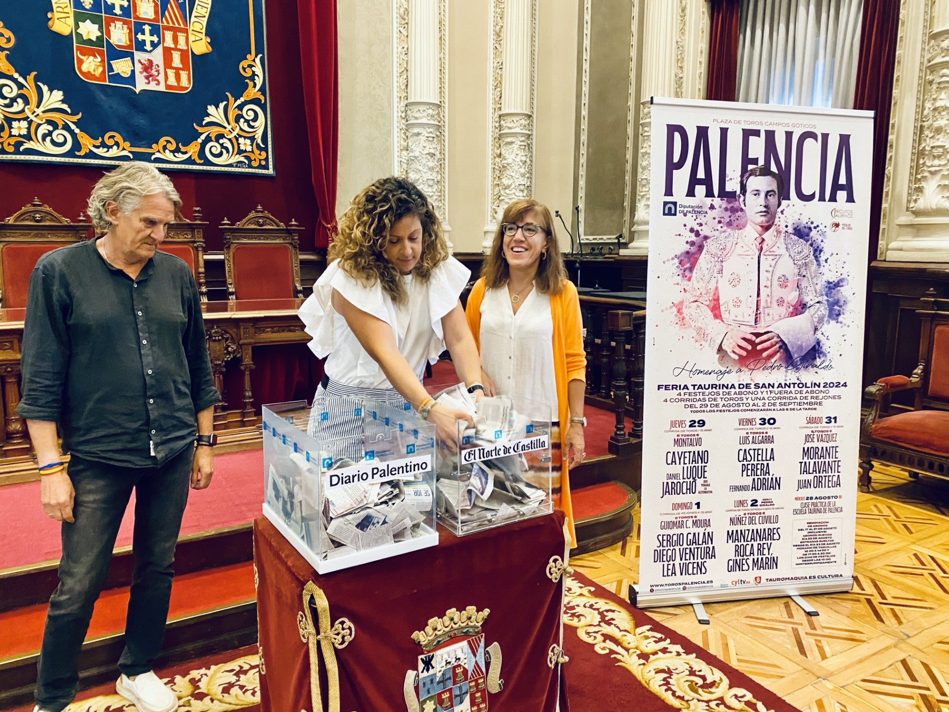 Diez aficionados verán los festejos taurinos desde el burladero gracias a la Diputación, Diario Palentino y El Norte de Castilla Diez aficionados verán los festejos taurinos desde el burladero gracias a la Diputación, Diario Palentino y El Norte de Castilla