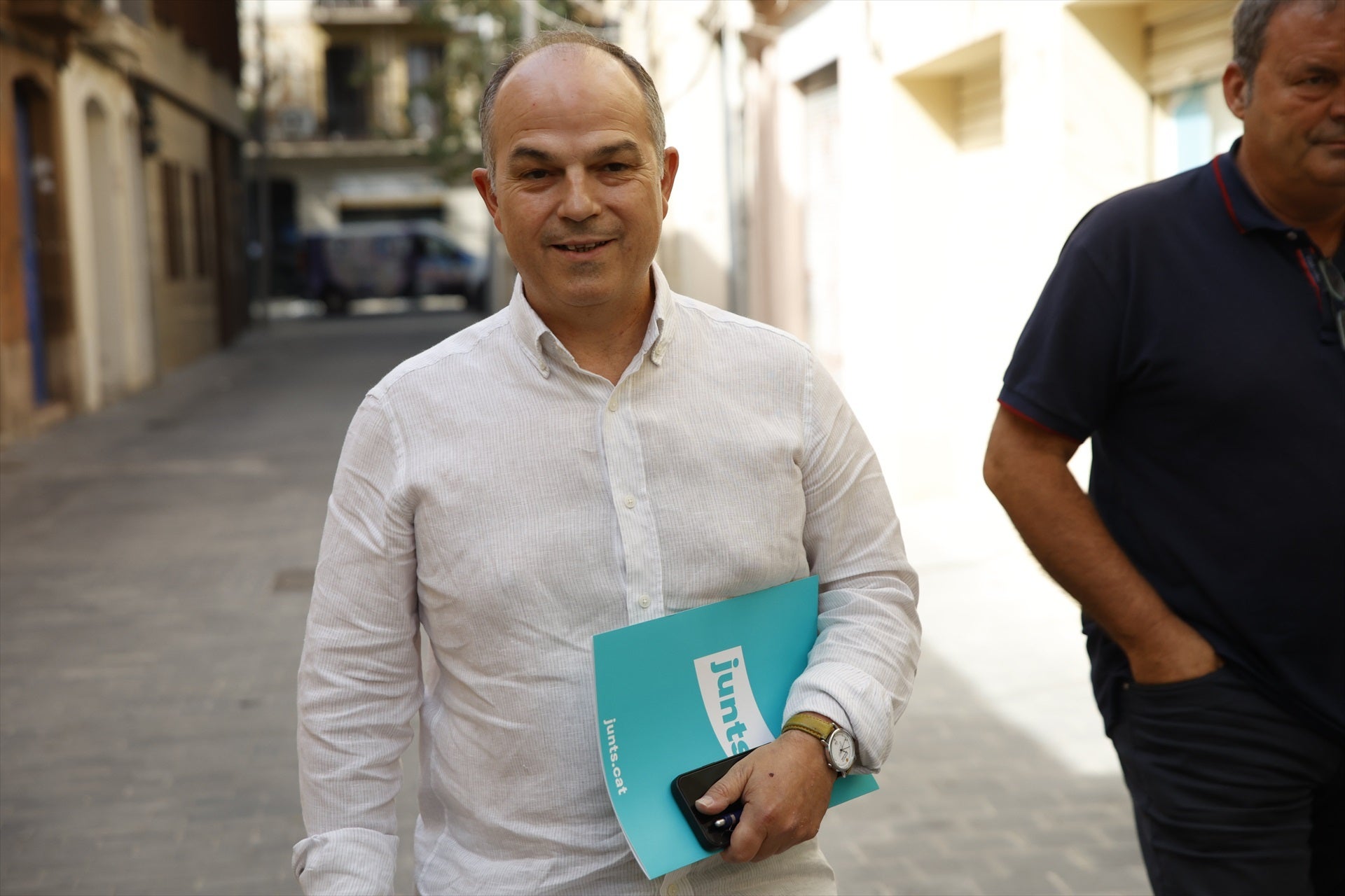 Turull traslada su apoyo a los mossos suspendidos por ayudar a Puigdemont en su huida Turull traslada su apoyo a los mossos suspendidos por ayudar a Puigdemont en su huida
