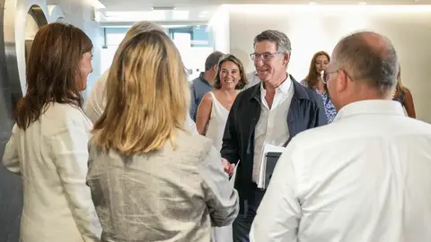 El PP anuncia un manifiesto de frente común de sus 'barones' contra la financiación singular de Cataluña El PP anuncia un manifiesto de frente común de sus 'barones' contra la financiación singular de Cataluña