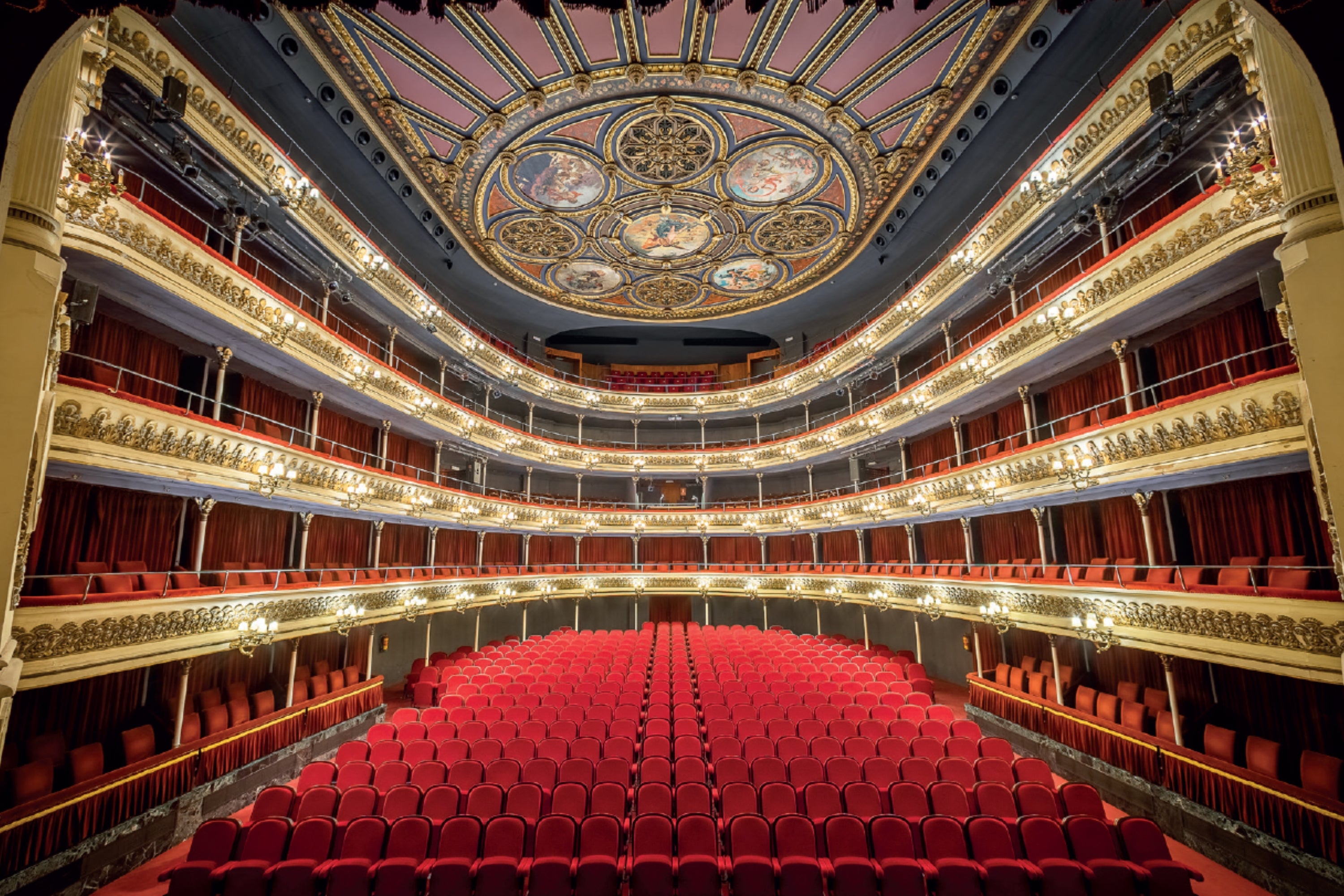 El Principal cumple 225 años siendo el gran teatro de Zaragoza El Principal cumple 225 años siendo el gran teatro de Zaragoza