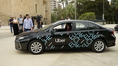 Vehículo de Uber durante la presentación de la llegada del operador de VTC a la ciudad. Vehículo de Uber durante la presentación de la llegada del operador de VTC a la ciudad.