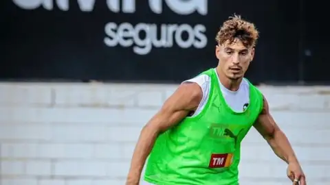 Sergi Canós entrenando Sergi Canós entrenando