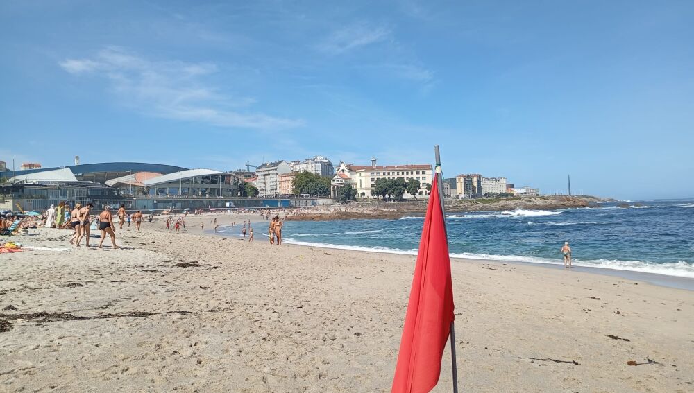 Bandera roja en Riazor