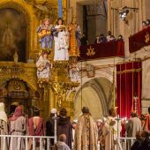 Un ensayo general del Misteri d'Elx en la Basílica de Santa María.