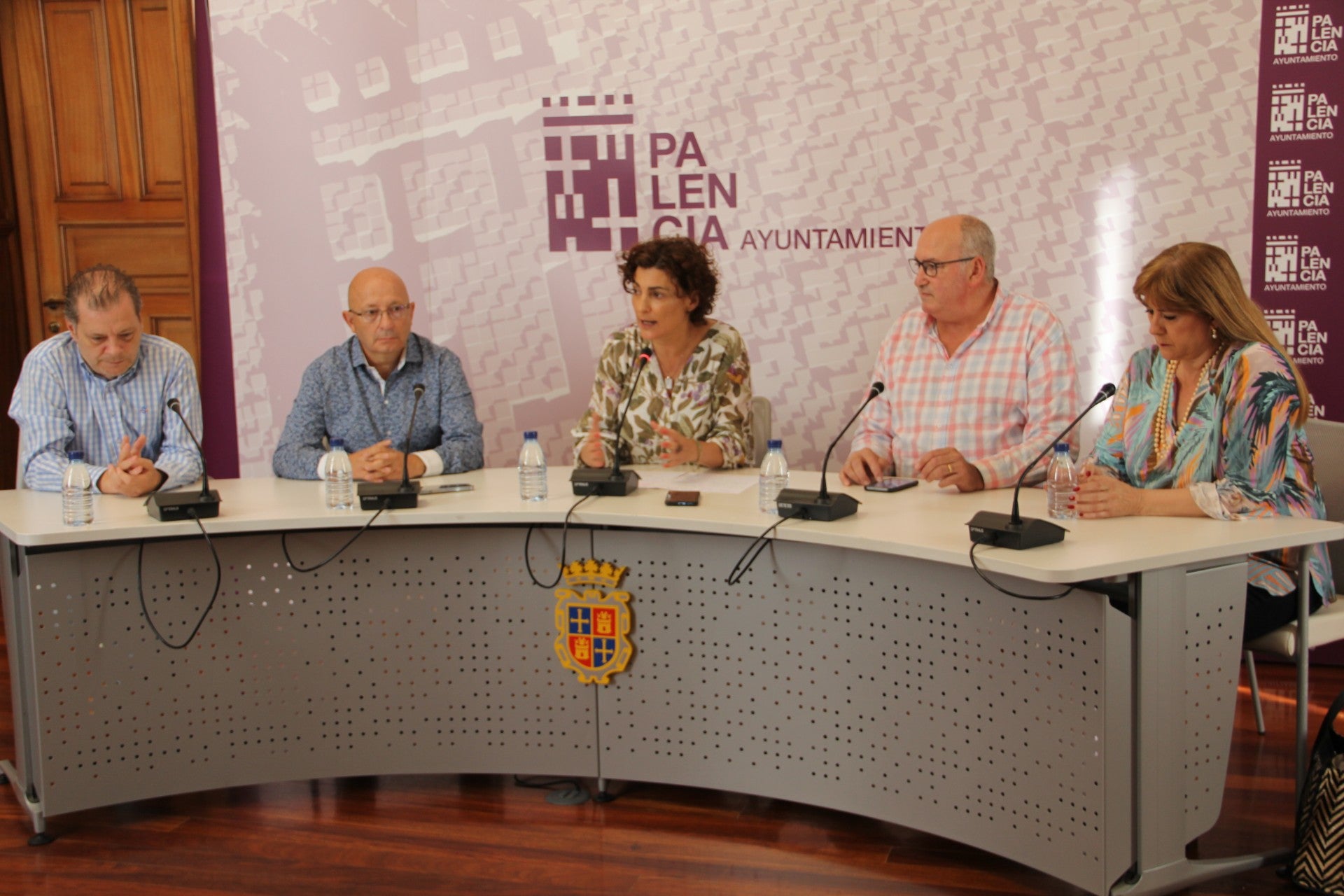 La ‘Fiesta de las compras en la calle’ permitirá a los comercios ampliar sus instalaciones en la vía pública del 28 al 31 de agosto La ‘Fiesta de las compras en la calle’ permitirá a los comercios ampliar sus instalaciones en la vía pública del 28 al 31 de agosto