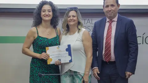 Los profesionales de enfermería del centro de salud de Paredes de Nava, distinguidos a nivel nacional por su mejora de la adherencia de la vacuna del Herpes Zóster .
