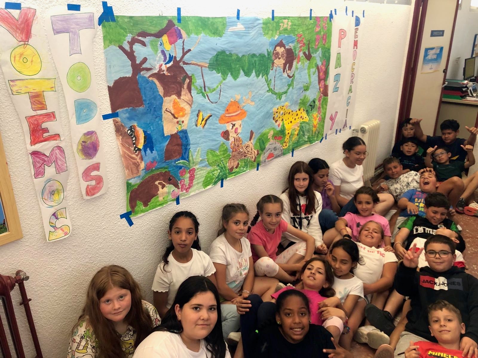 Fomentar los valores democráticos y la participación electoral: un proyecto educativo de Área Demos Fomentar los valores democráticos y la participación electoral: un proyecto educativo de Área Demos