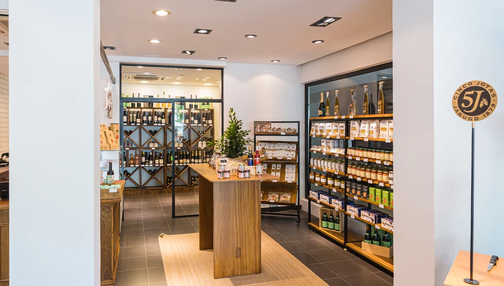 La Cava y La Cava Gourmet ofrecen durante el verano una exclusiva variedad de sabores selectos La Cava y La Cava Gourmet ofrecen durante el verano una exclusiva variedad de sabores selectos