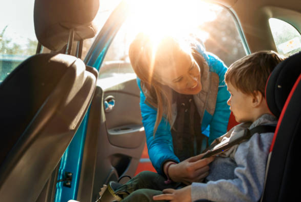 El cambio que llega en septiembre y que afectará a los padres y madres que llevan a su hijo en coche El cambio que llega en septiembre y que afectará a los padres y madres que llevan a su hijo en coche