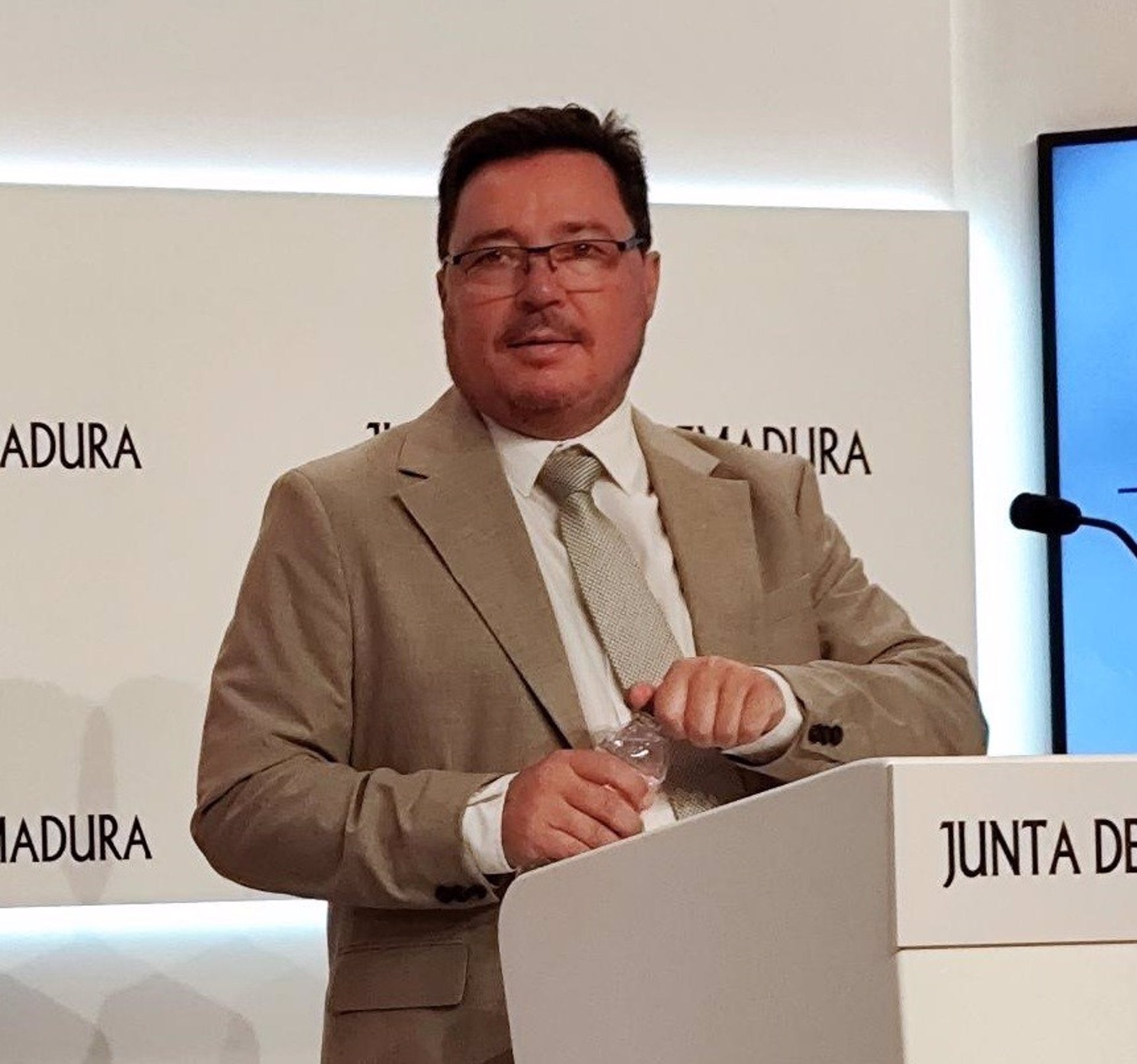 La Junta destina 3 millones en ayudas para fomento del empleo de personas con discapacidad en el mercado ordinario La Junta destina 3 millones en ayudas para fomento del empleo de personas con discapacidad en el mercado ordinario