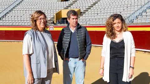 La Diputación de Palencia realiza mejoras en la Plaza de Toros para una de las ferias con mayor número de abonados de España .