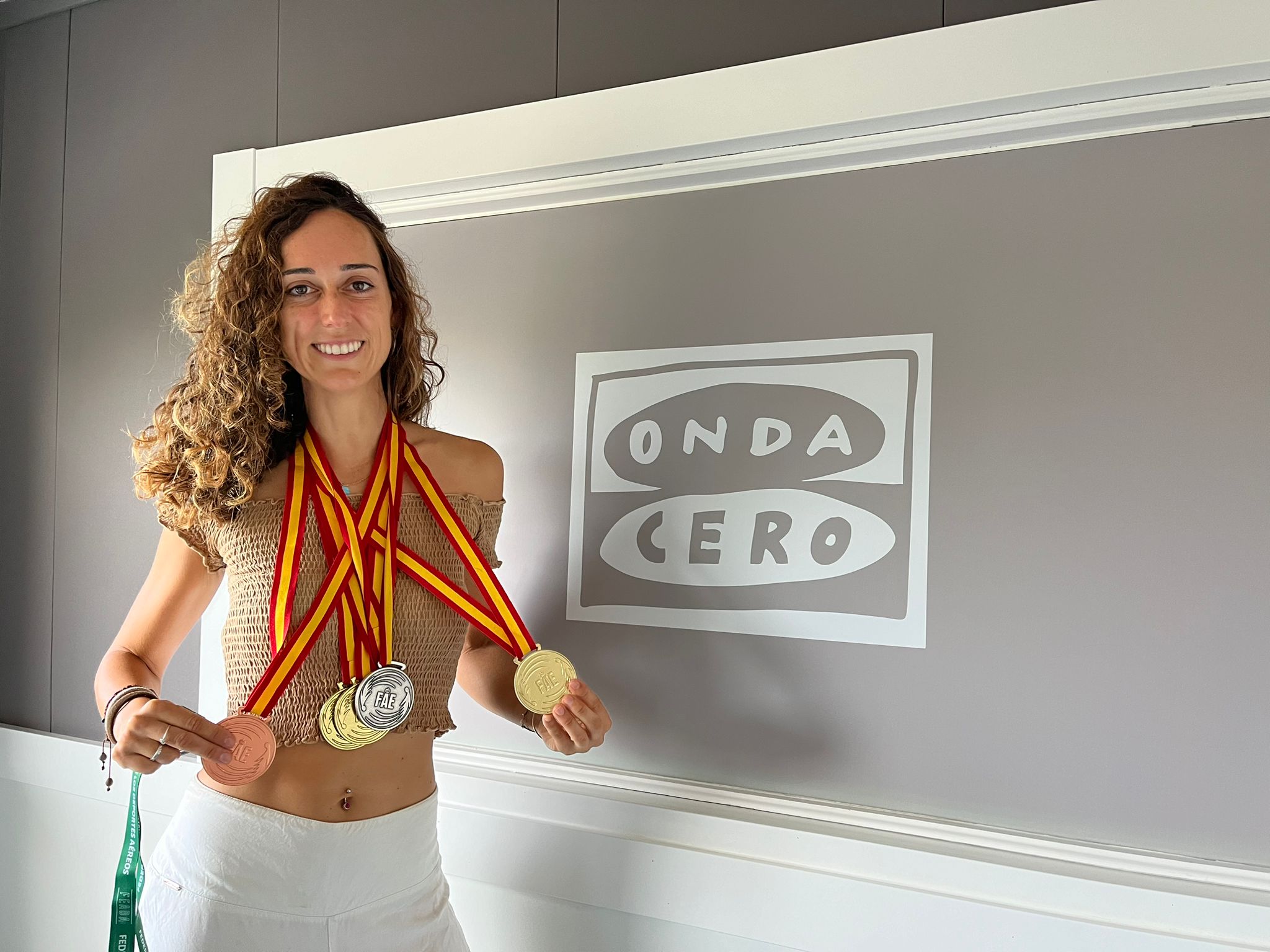 Pilar Montero sigue aumentando su medallero volando por el mundo Pilar Montero sigue aumentando su medallero volando por el mundo