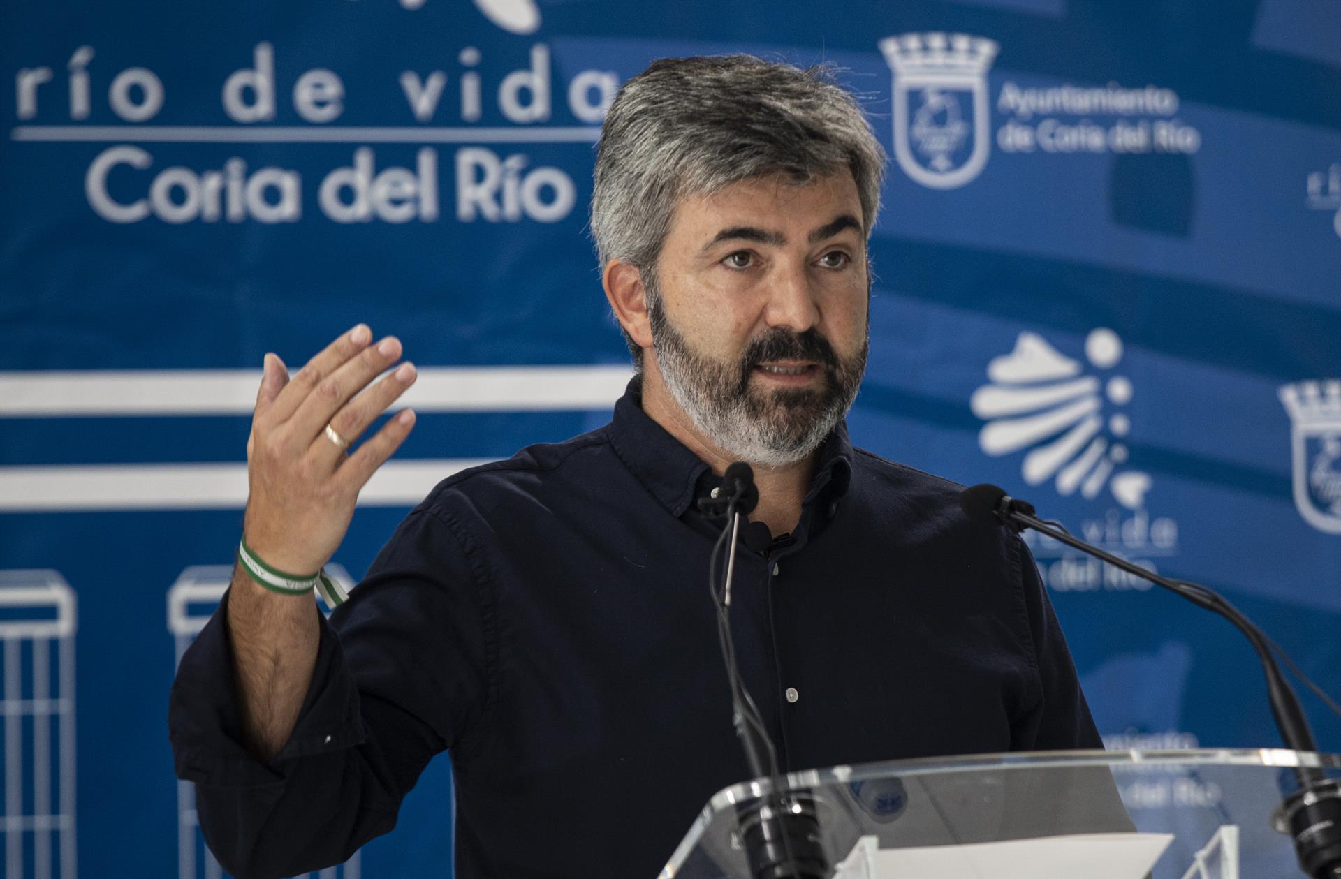 El alcalde de Coria reclama que el Gobierno impulse una "mesa permanente" contra el virus del Nilo El alcalde de Coria reclama que el Gobierno impulse una "mesa permanente" contra el virus del Nilo