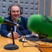 David Toscano Contreras, en los estudios de Onda Cero Huelva