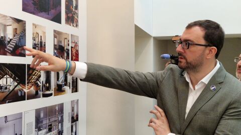 Adri&aacute;n Barb&oacute;n en el Museo de Bellas Artes de Asturias