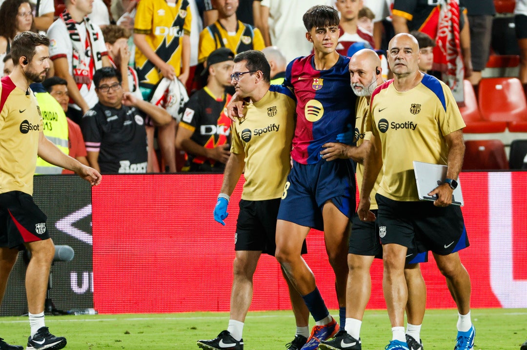 El centrocampista del Barcelona Marc Bernal se rompe el ligamento cruzado de la rodilla derecha El centrocampista del Barcelona Marc Bernal se rompe el ligamento cruzado de la rodilla derecha