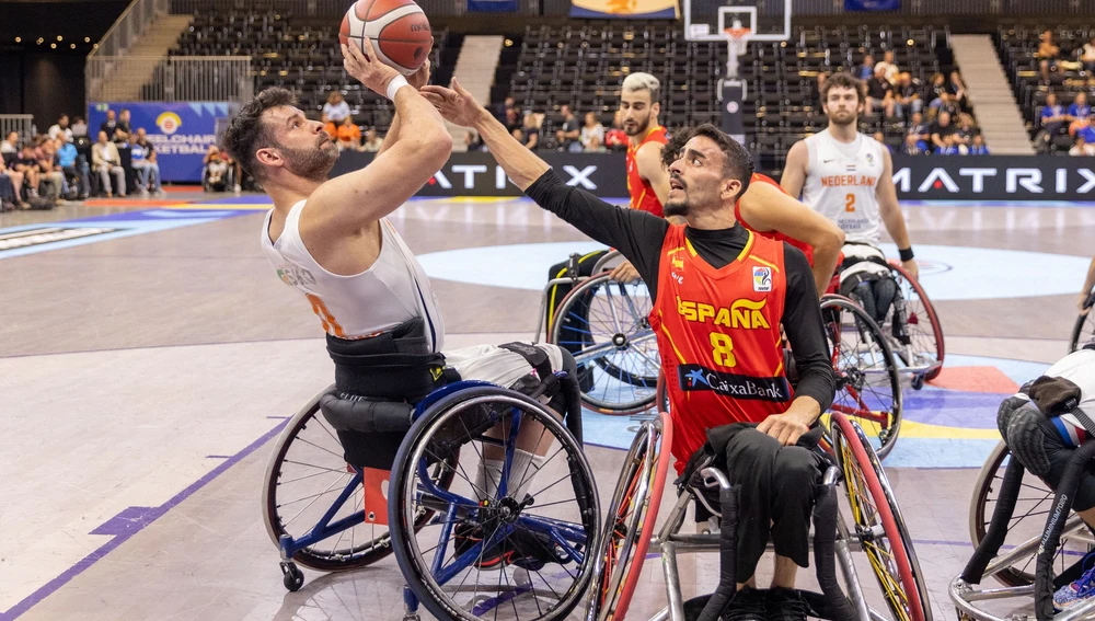 Fran Lara en un partido con España Fran Lara en un partido con España