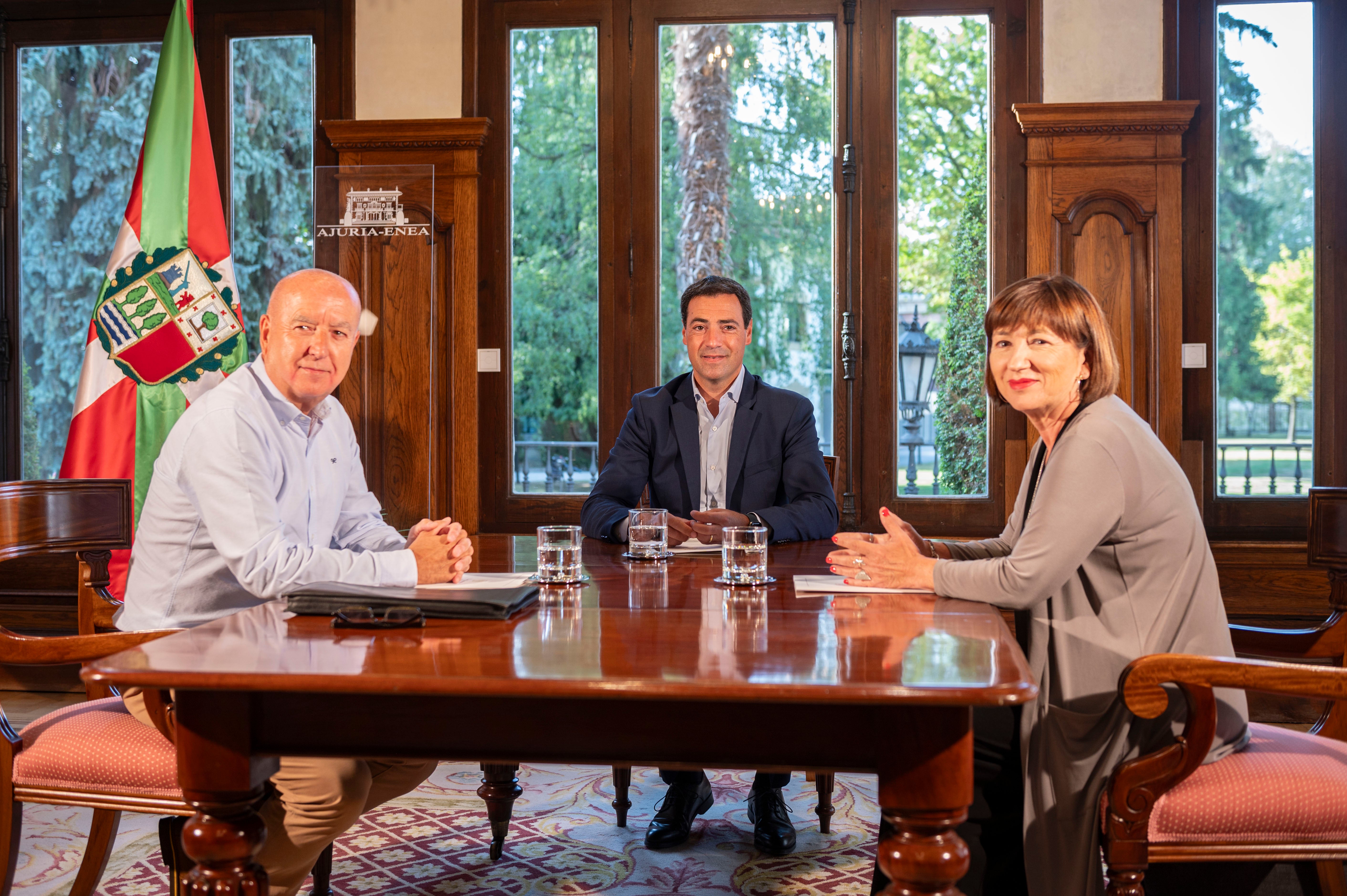 UGT agradece el talante negociador de Imanol Pradales y pide más recursos para Osakidetza UGT agradece el talante negociador de Imanol Pradales y pide más recursos para Osakidetza