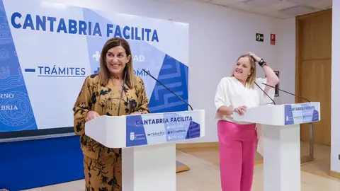 La consejera de Presidencia del Gobierno de Cantabria, Isabel Urrutia, junto a la presidenta del Gobierno La consejera de Presidencia del Gobierno de Cantabria, Isabel Urrutia, junto a la presidenta del Gobierno