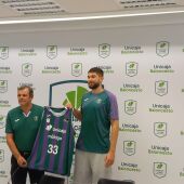 Killian Tillie presentado con Unicaja