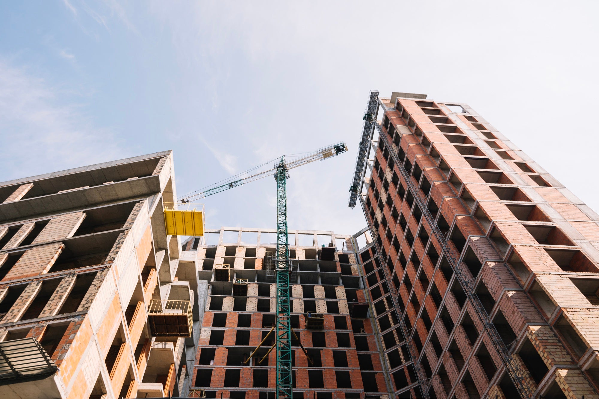 El sector de la construcción en Aragón reivindica que es una actividad con futuro El sector de la construcción en Aragón reivindica que es una actividad con futuro