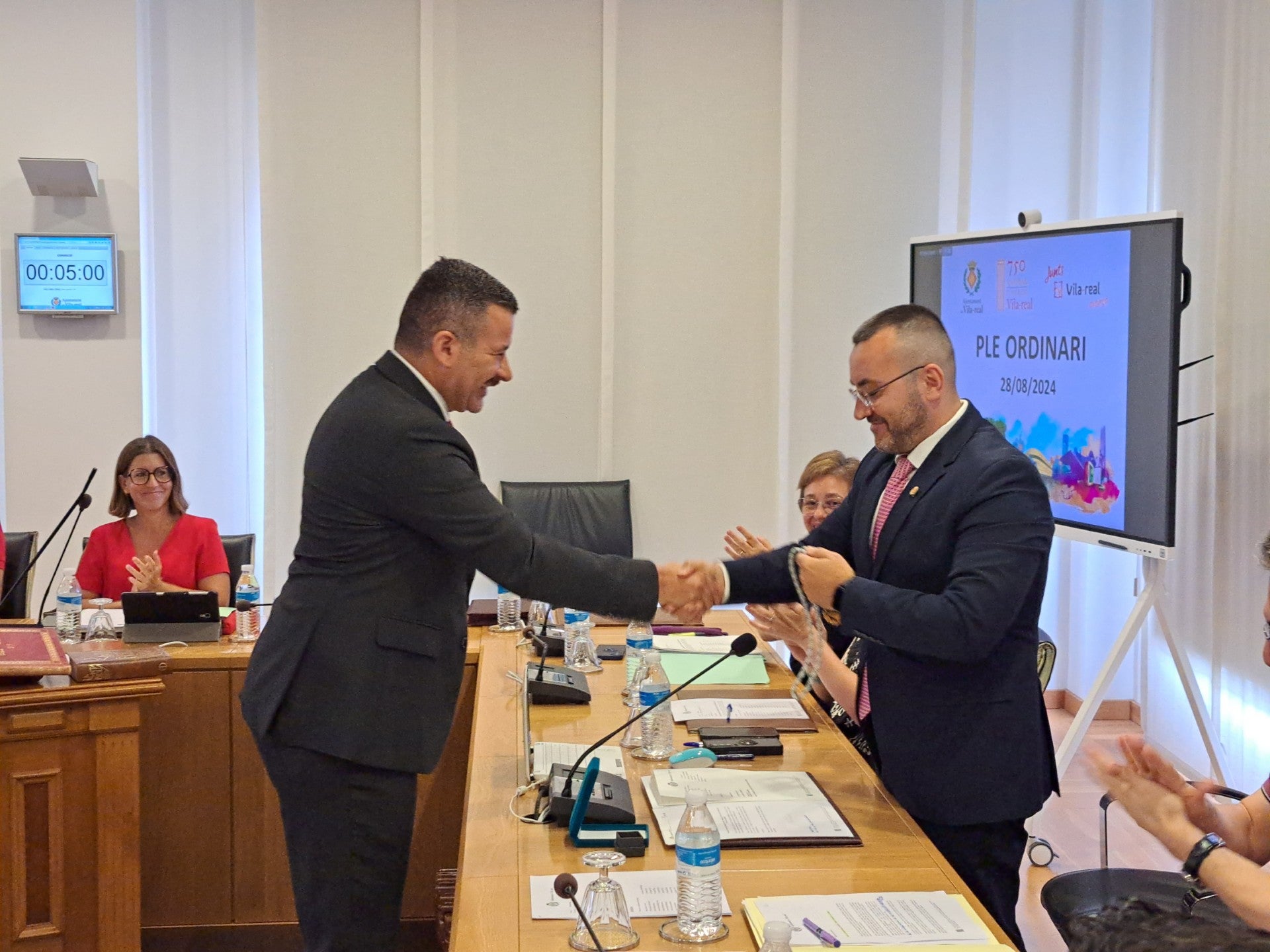 Vila-real modifica a educativo 10.000 metros cuadrados donados por Porcelanosa para construir el instituto de Edificación y Obra Civil Vila-real modifica a educativo 10.000 metros cuadrados donados por Porcelanosa para construir el instituto de Edificación y Obra Civil