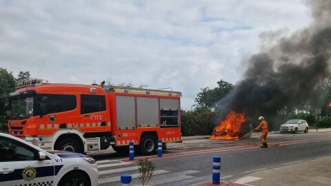 Bomberos sofocan fuego