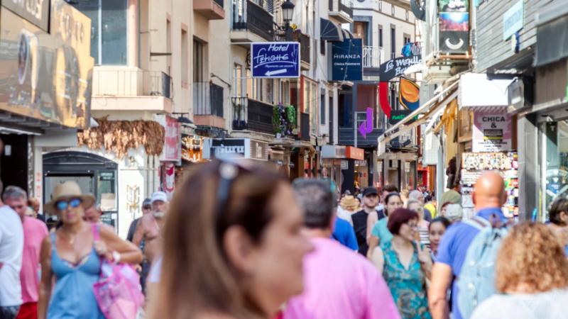 Benidorm concede 93.000 euros en ayudas a empresarios de la localidad Benidorm concede 93.000 euros en ayudas a empresarios de la localidad