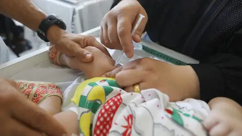 La UE urge a "pausas humanitarias inmediatas" en Gaza para vacunar contra la polio La UE urge a "pausas humanitarias inmediatas" en Gaza para vacunar contra la polio