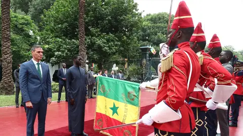 El presidente del Gobierno, Pedro Sánchez, y el presidente de Senegal, Bassirou Diomaye Faye, en Dakar El presidente del Gobierno, Pedro Sánchez, y el presidente de Senegal, Bassirou Diomaye Faye, en Dakar