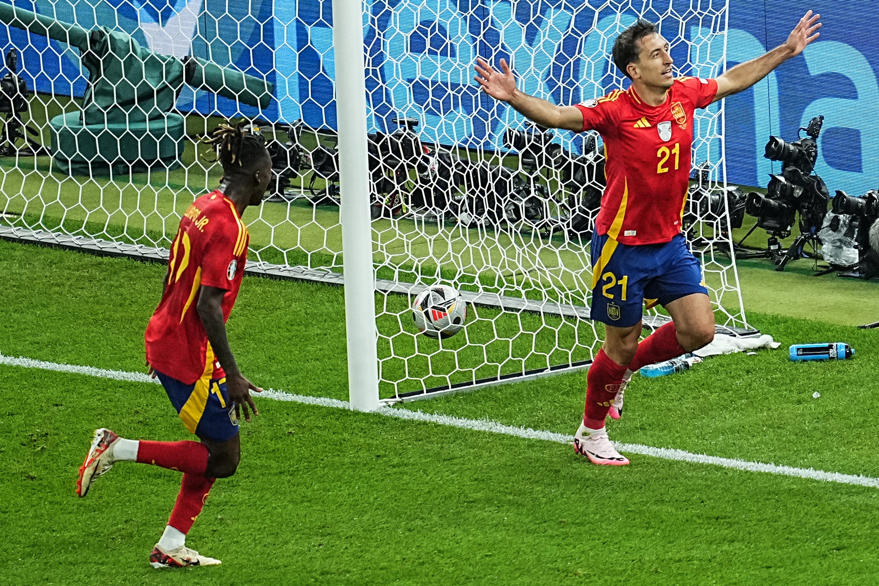 Pepelu y Mingueza, novedades en la lista de la selección española de Luis de la Fuente para los partidos de Nations League Pepelu y Mingueza, novedades en la lista de la selección española de Luis de la Fuente para los partidos de Nations League