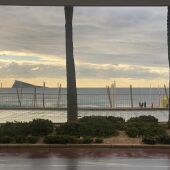 Isla de Benidorm con lluvia