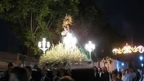 Jacarilla inicia sus fiestas en honor a la Virgen de Belén con la coronación de reinas y el pregón Jacarilla inicia sus fiestas en honor a la Virgen de Belén con la coronación de reinas y el pregón