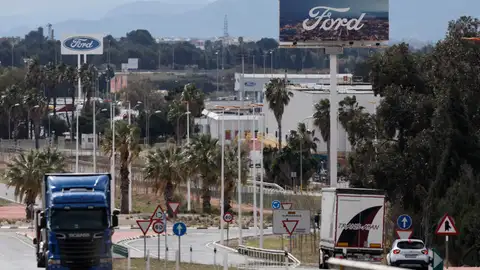 UGT quiere hablar con la dirección de Ford sobre futuros expedientes y mejoras en la planta de Almussafes UGT quiere hablar con la dirección de Ford sobre futuros expedientes y mejoras en la planta de Almussafes