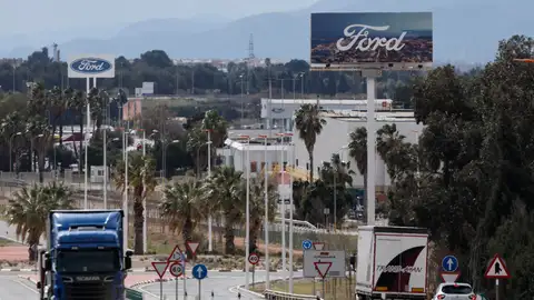 UGT quiere hablar con la dirección de Ford sobre futuros expedientes y mejoras en la planta de Almussafes UGT quiere hablar con la dirección de Ford sobre futuros expedientes y mejoras en la planta de Almussafes