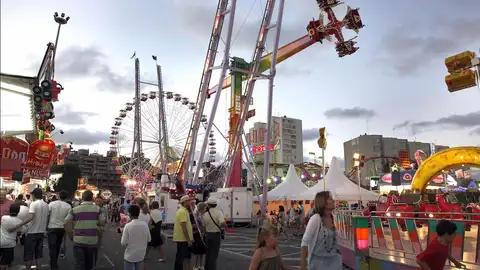 Las ferias de la Semana Grande en el aparcamiento del Sardinero Las ferias de la Semana Grande en el aparcamiento del Sardinero