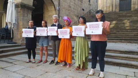 Integrantes da Marcha Mundial das Mulleres (Ourense)