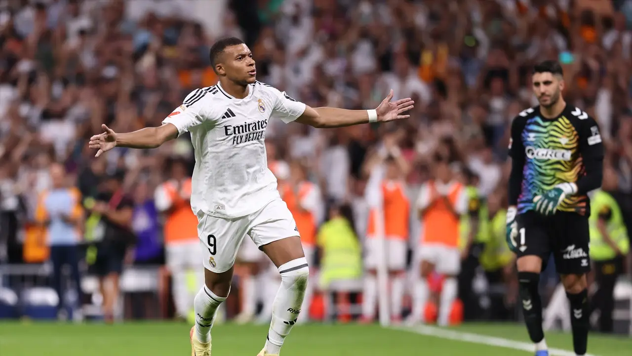 Kylian Mbappe celebra su gol con el Real Madrid ante el Betis Kylian Mbappe celebra su gol con el Real Madrid ante el Betis