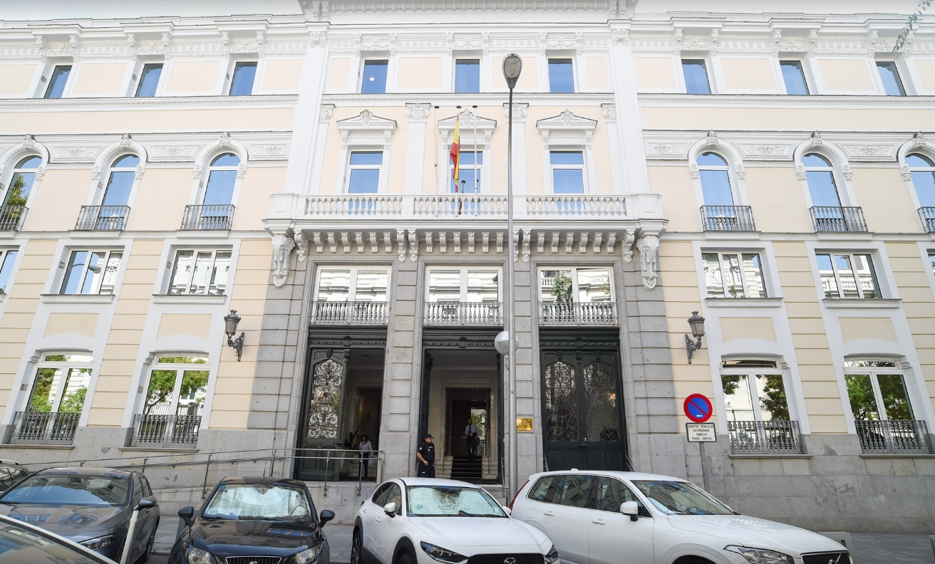 El CGPJ decidirá entre las magistradas Ana Ferrer e Isabel Perelló quien preside el órgano y el Supremo El CGPJ decidirá entre las magistradas Ana Ferrer e Isabel Perelló quien preside el órgano y el Supremo