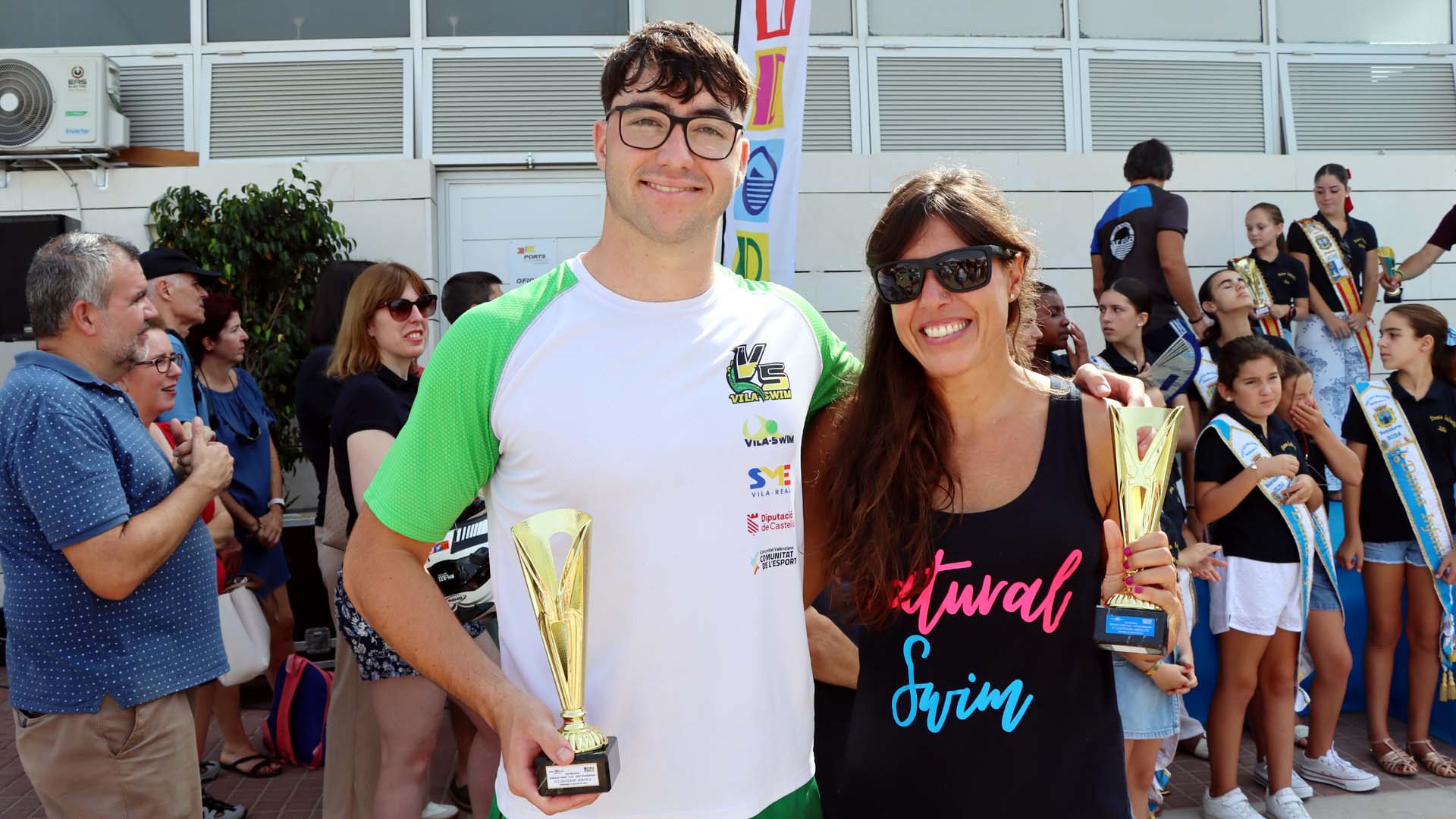 Miguel Bou y Ángela Cerdán repiuten como ganadores en la Travesía Popular a Nado l'Illa-Port de Benidorm Miguel Bou y Ángela Cerdán repiuten como ganadores en la Travesía Popular a Nado l'Illa-Port de Benidorm