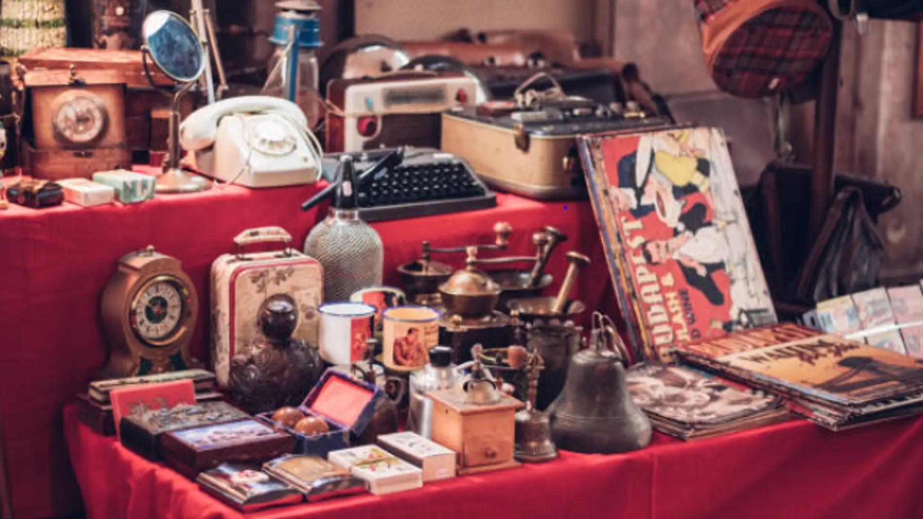 Antiguedades y otros objetos que tienes en casa y que puedes vender por mucho dinero: hasta 90.000 euros Antiguedades y otros objetos que tienes en casa y que puedes vender por mucho dinero: hasta 90.000 euros