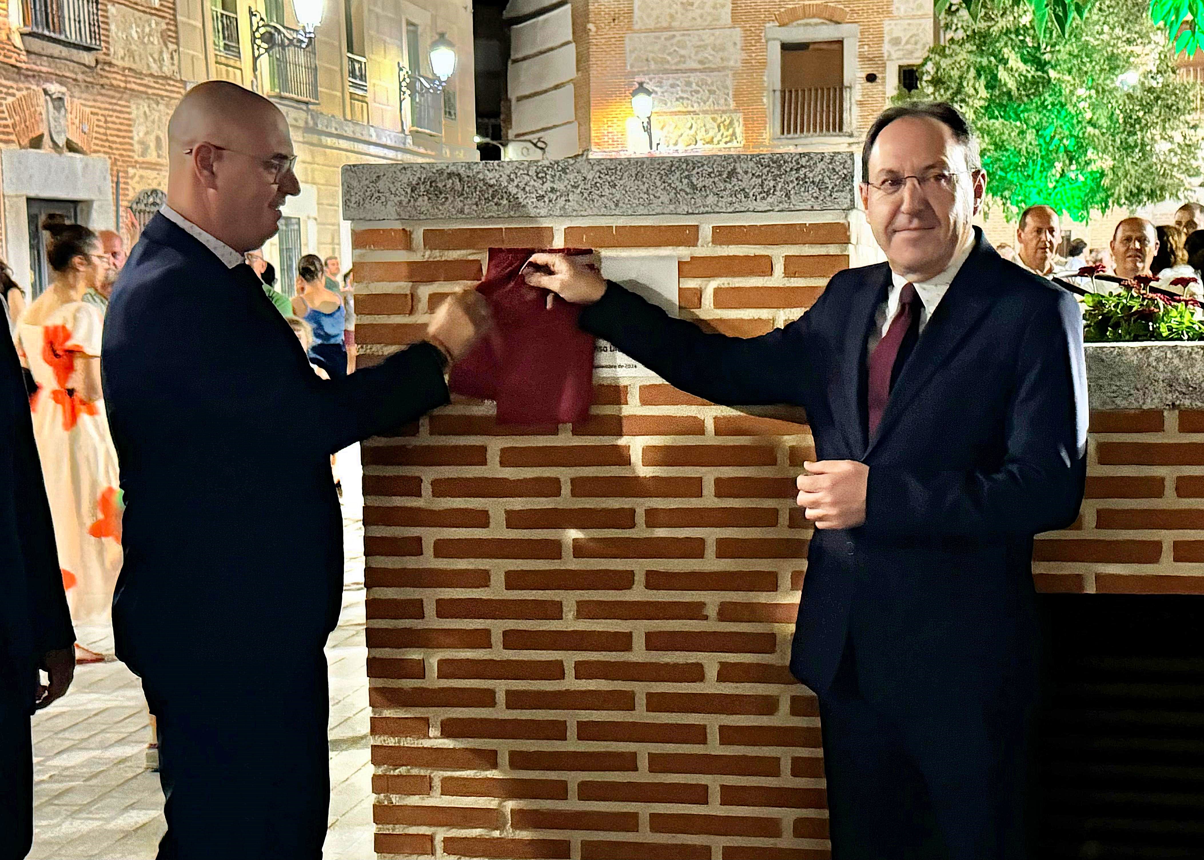 Diputación de Toledo destina 30.000 euros en la Plaza del Conde en Fuensalida Diputación de Toledo destina 30.000 euros en la Plaza del Conde en Fuensalida