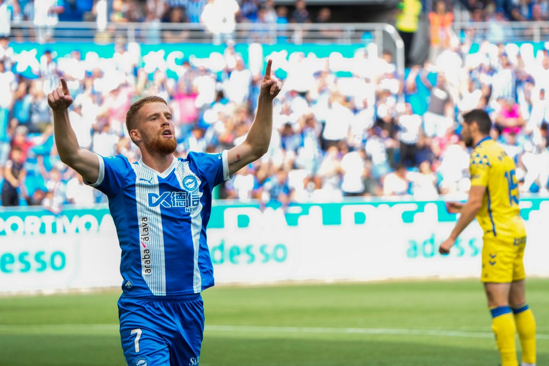 El Alavés ahoga a Las Palmas El Alavés ahoga a Las Palmas