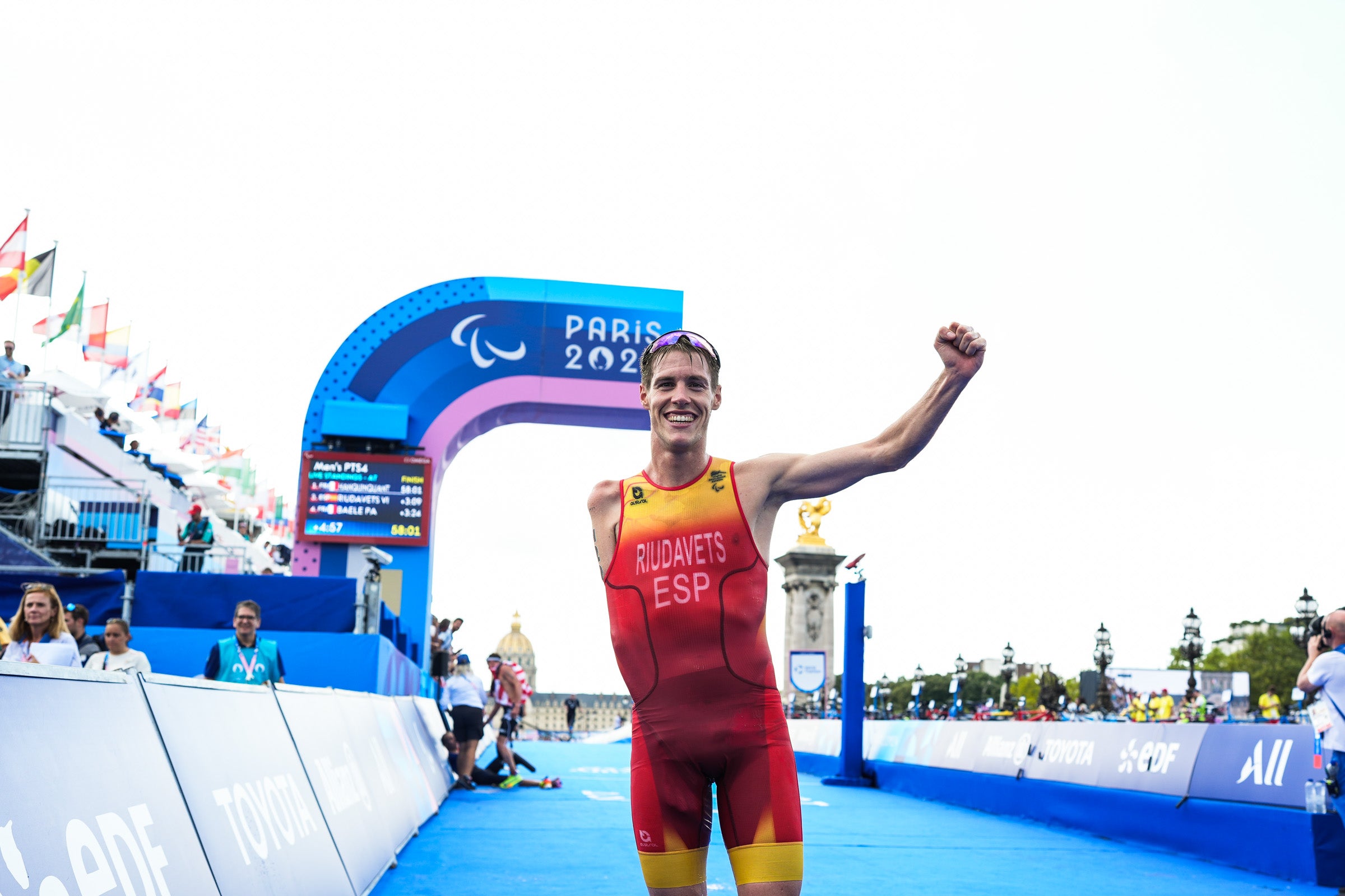 El menorquín Nil Riudavets hace historia y logra el bronce en el triatlón de los Juegos Paralímpicos de París El menorquín Nil Riudavets hace historia y logra el bronce en el triatlón de los Juegos Paralímpicos de París