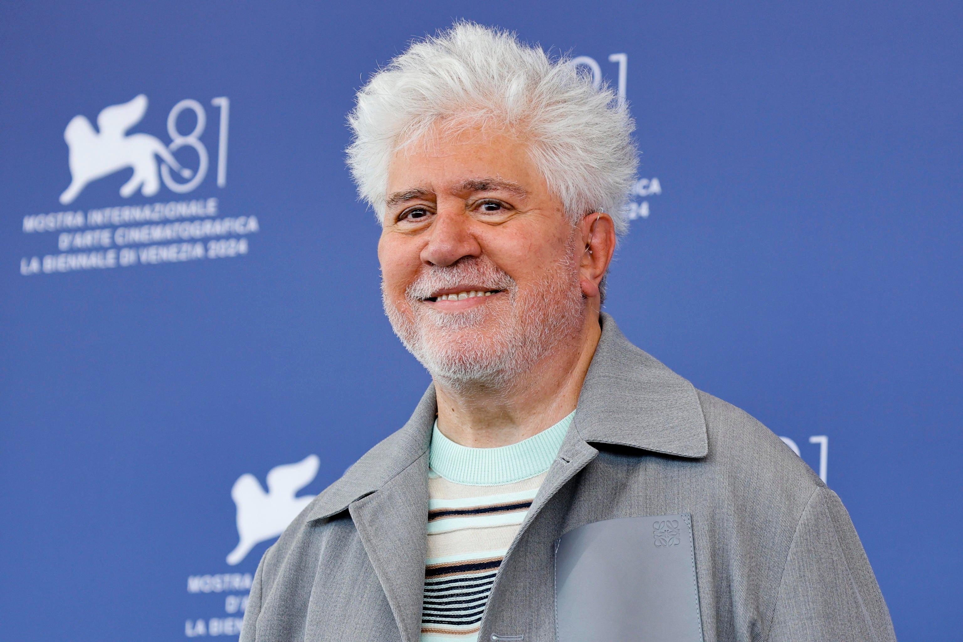 Almodóvar, contra "los discursos del odio": "Es delirante que la ultraderecha española convierta a los inmigrantes en invasores" Almodóvar, contra "los discursos del odio": "Es delirante que la ultraderecha española convierta a los inmigrantes en invasores"