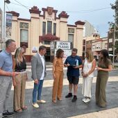 Almassora empieza la retirada del ascensor del parking de delante de la fachada del mercado