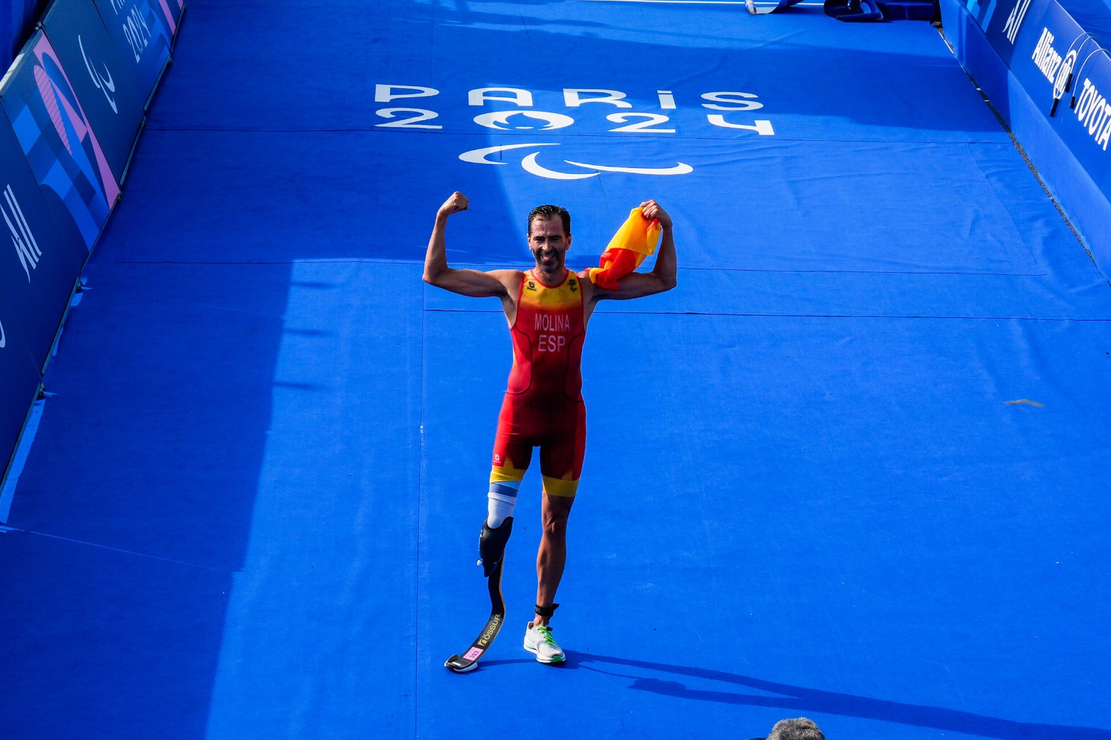 Dani Molina conquista el oro en París veinte años después: "Sabía que lo iba a hacer" Dani Molina conquista el oro en París veinte años después: "Sabía que lo iba a hacer"
