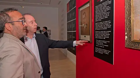 La exposición 'Depurados' sobre el cese de funcionarios "silenciados" por el franquismo llega a Rosalejo La exposición 'Depurados' sobre el cese de funcionarios "silenciados" por el franquismo llega a Rosalejo